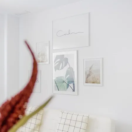 Bajo Moderno En El Centro De Apartment *